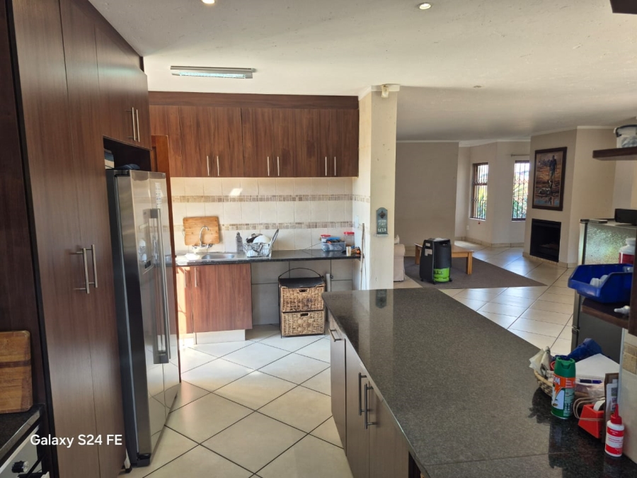 3 Bedroom Property for Sale in Boschdal North West